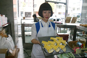 �p�b�V�����t���[�c�E�o�^�[�N���[���ŃP�[�L