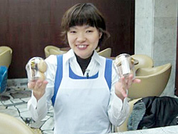 �}�J����