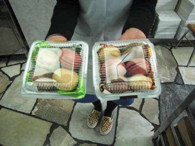 �}�J����