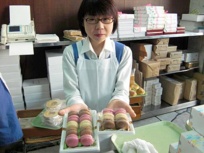 �}�J����