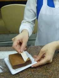 ���`���R