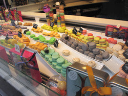 �}�J����