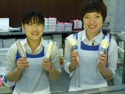 �A�C�X�L�����f�B�[�ƃA�C�X�N���[��