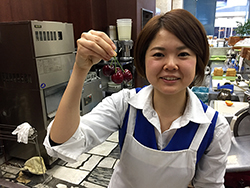 �T�N�����{