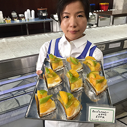 �P���~�[�ƃI�����W�̃^���g